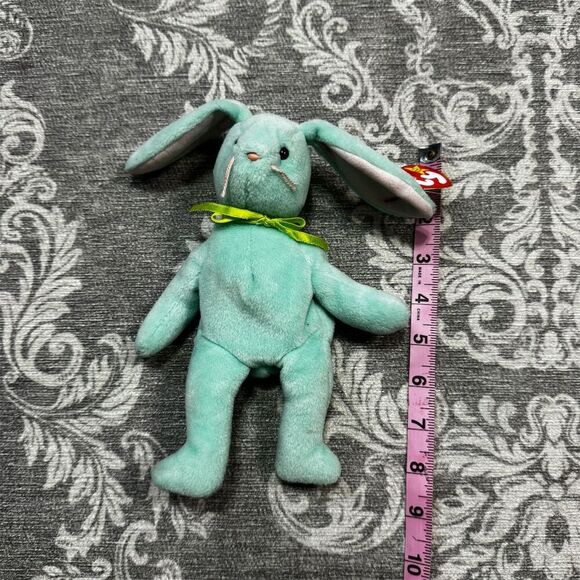 TY Beanie Baby Hippity the Green Bunny 1996 Plush Toy - Picture 4 of 10